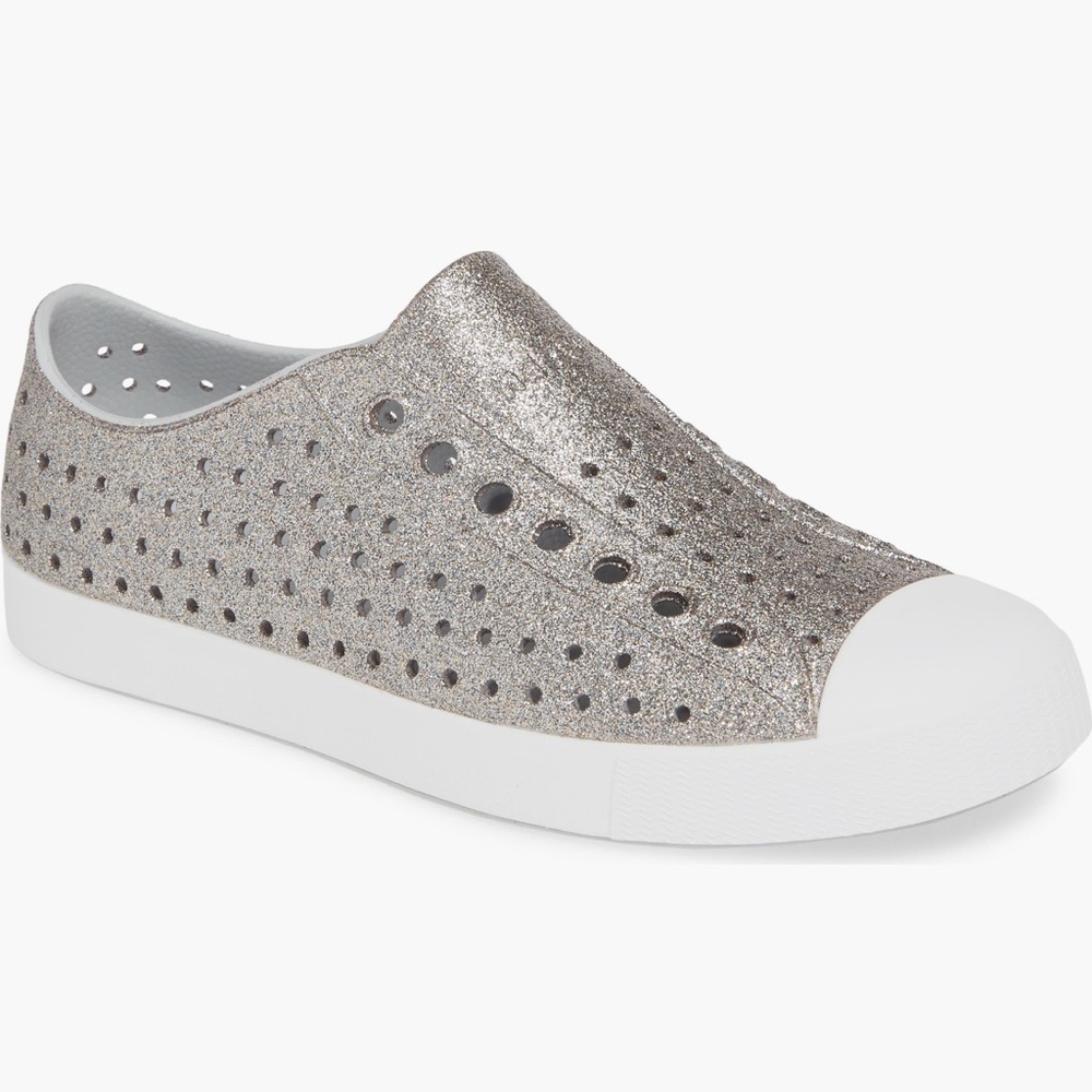 Women Slip-On Sneakers - water shoes - NEW